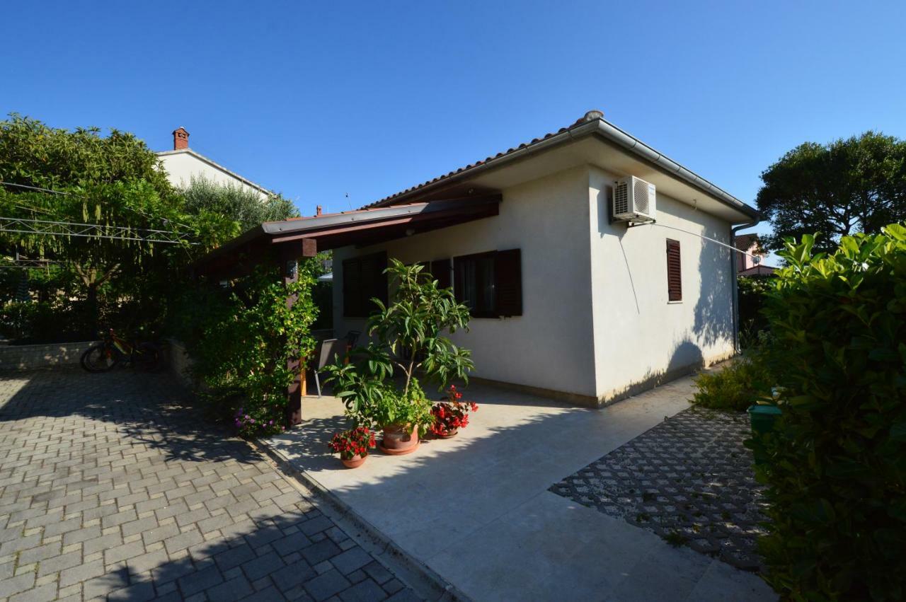 Apartment "Monte" Pula Exterior photo